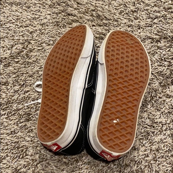 Men’s black vans size 5.5 or women’s 7 - Picture 3 of 3